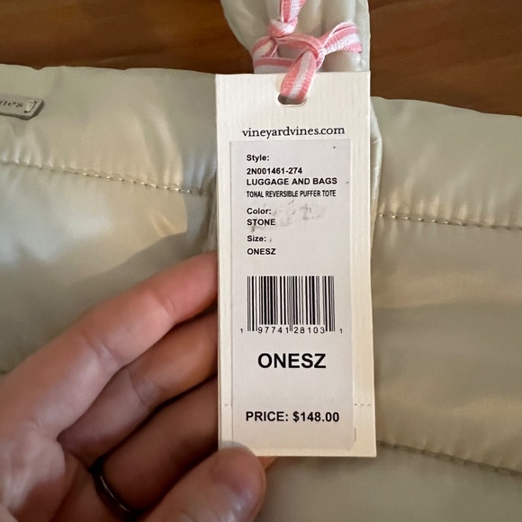 Vineyard Vines lightweight tote bag - Picture 2 of 7